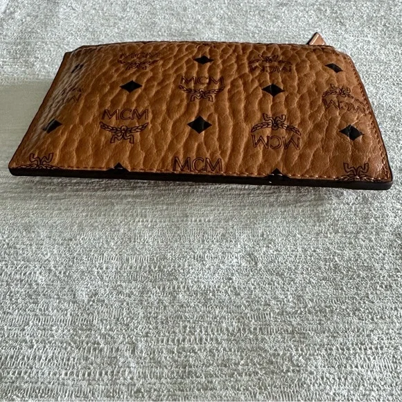 MCM Visetos Key Pouch - Picture 6 of 11